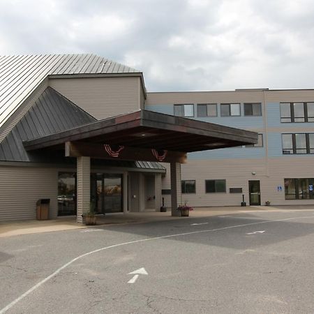 Baraga Lakeside Inn Extérieur photo