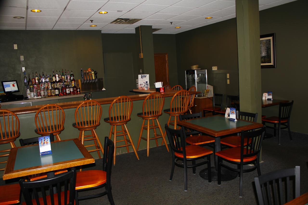 Baraga Lakeside Inn Extérieur photo