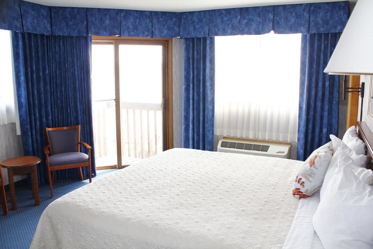 Baraga Lakeside Inn Extérieur photo